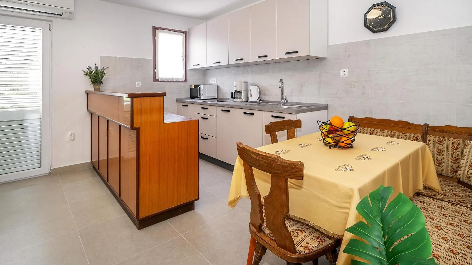 Apartments & Room Jagoda 3*, Baska (Krk) Croatia