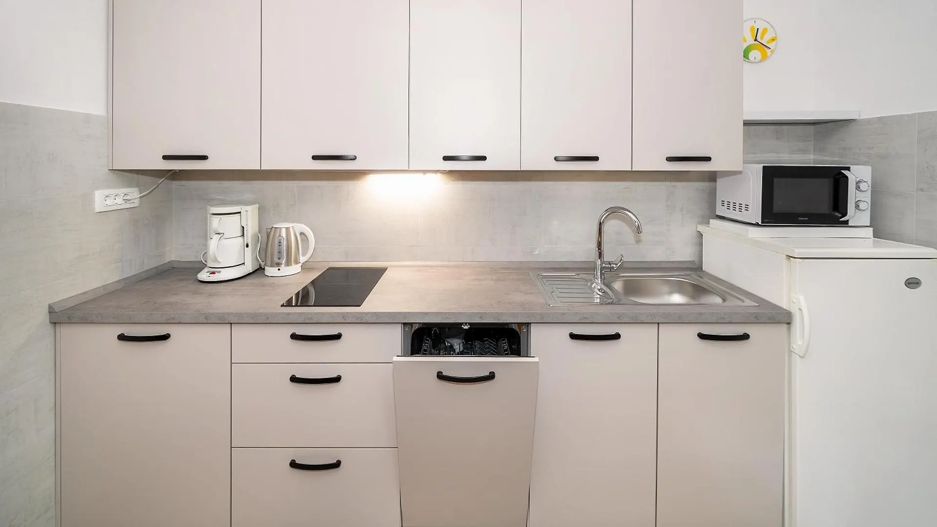 בית הארחה באסקה Apartments & Room Jagoda