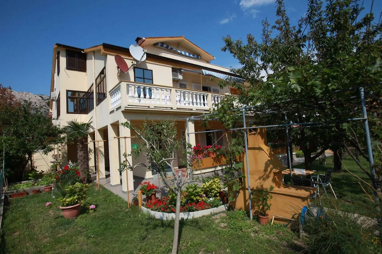 Apartments & Room Jagoda 3*, Baska (Krk)